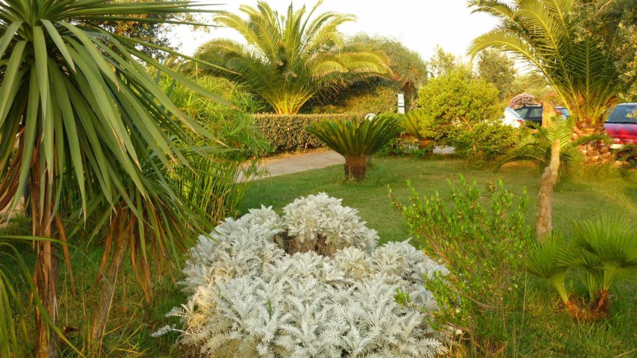 Agriturismo Isidoro Fertilia Exterior foto